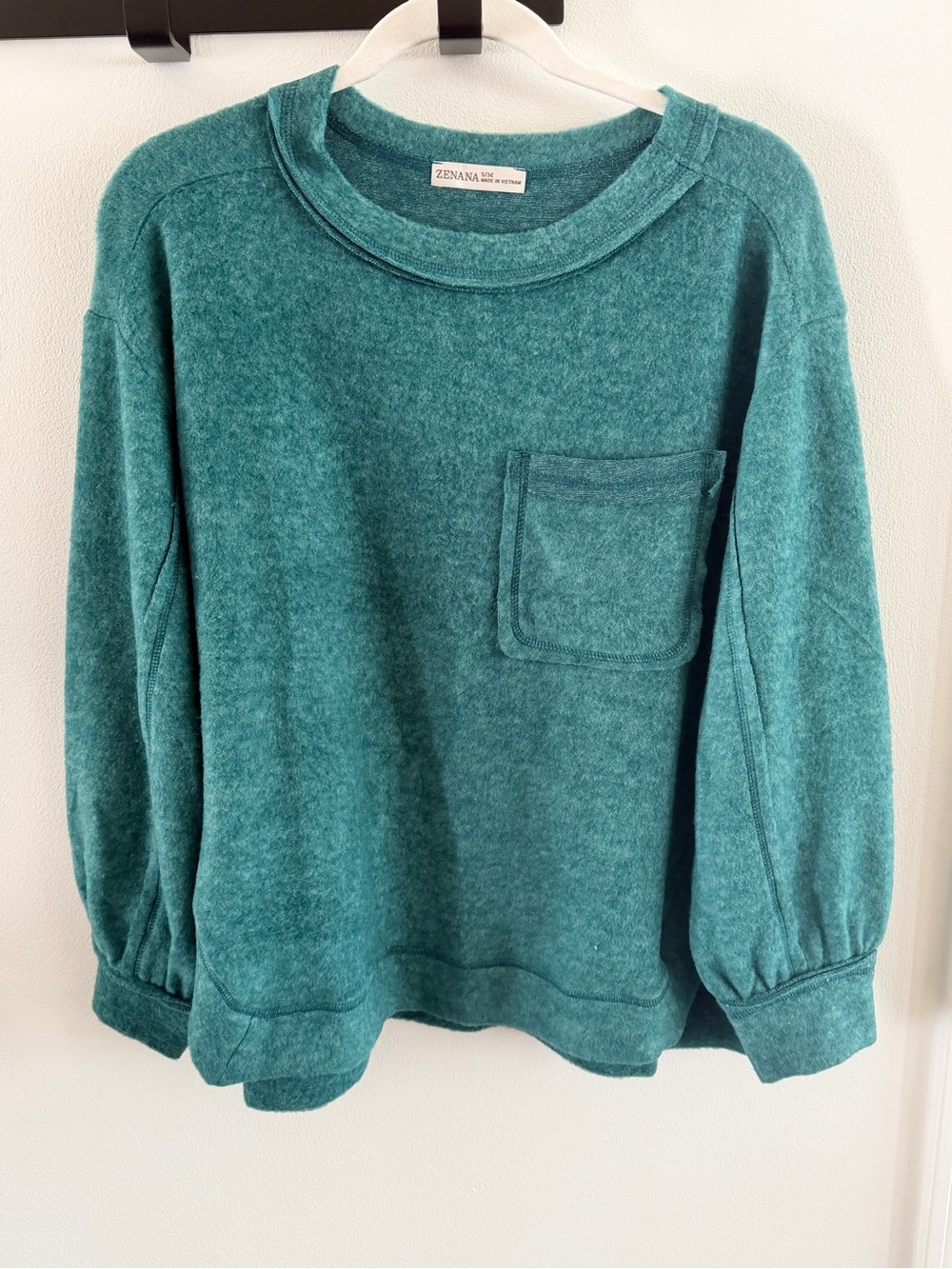Zenana Green Pocket Pullover Sweater - Style# HT-2464A